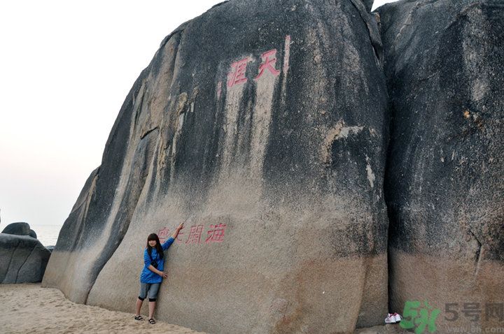 天涯海角附近有什么實惠吃海鮮的餐廳？天涯海角吃海鮮可以去那里？