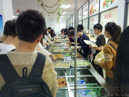 高校10元自助餐有什么？高校10元自助餐怎么樣？