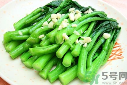 炒青菜為什么發黑？炒青菜發黑怎么辦？