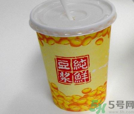 吃金針菇可以喝豆漿嗎?金針菇能和豆漿一起吃嗎?