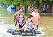 在雨水中走路容易得什么病？在雨水中走路有什么危害？