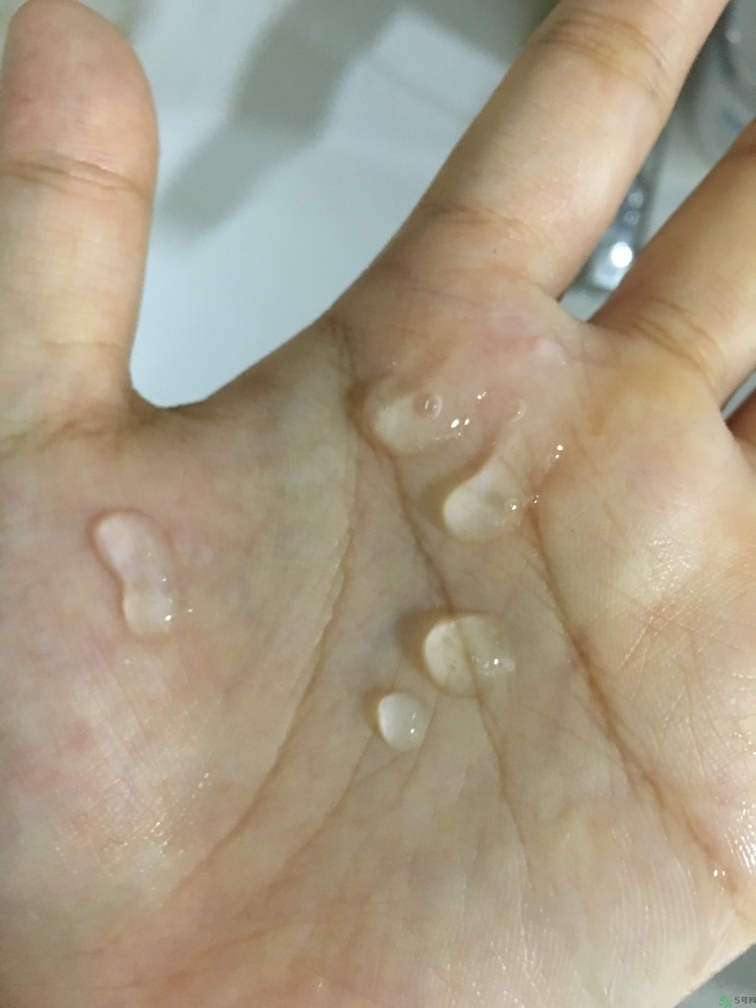 春雨和水光面膜哪個好？春雨面膜和水光面膜哪個好？