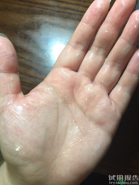 春雨和水光面膜哪個好？春雨面膜和水光面膜哪個好？