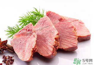 吃完牛肉可以喝牛奶嗎？牛肉和牛奶可以一起吃嗎？