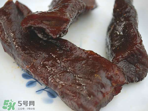 風干牛肉是生的嗎？風干牛肉是生的還是熟的？