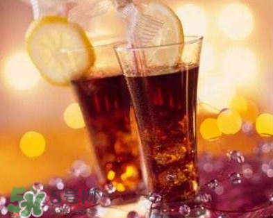 碳酸飲料喝多了會怎么樣？碳酸飲料的危害有哪些