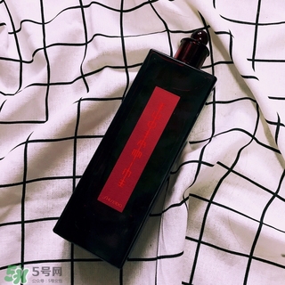 適合干皮用的化妝水 干皮用什么化妝水好