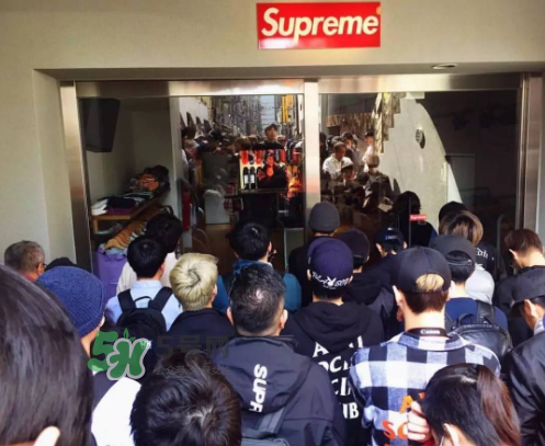 supreme噴錢槍多少錢？supreme鈔票槍價格