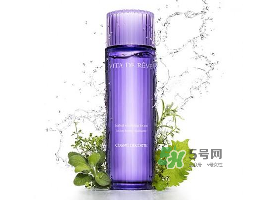 dermafirm德妃紫蘇水變色怎么回事？德妃紫蘇水什么顏色？