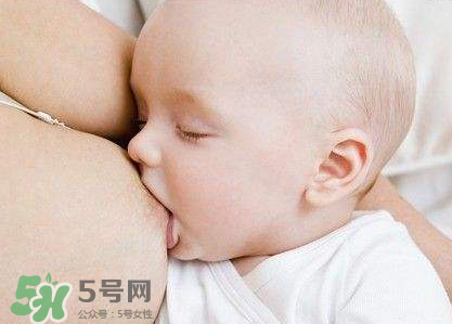 寶寶突然不吃母乳了怎么回事？寶寶不吃母乳是為什么？