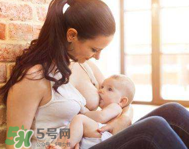 寶寶突然不吃母乳了怎么回事？寶寶不吃母乳是為什么？