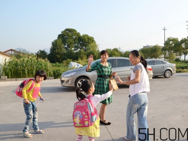 寶寶多大上幼兒園合適？寶寶上幼兒園早好嗎？