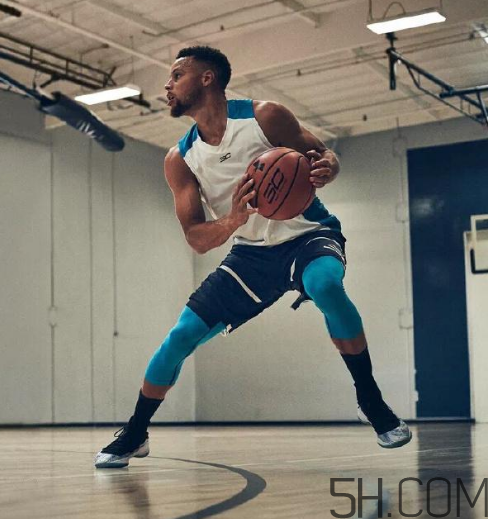 under armour curry 4鞋碼偏小嗎？庫(kù)里第四代戰(zhàn)靴尺碼怎么選？