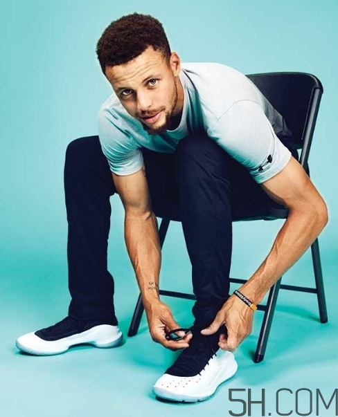 under armour curry 4鞋碼偏小嗎？庫(kù)里第四代戰(zhàn)靴尺碼怎么選？