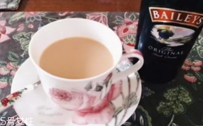 baileys是什么酒？大名鼎鼎的百利甜酒