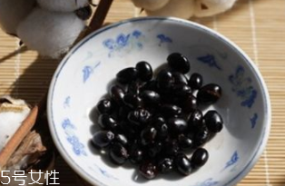 黑豆泡醋用生豆還是熟豆？熟不熟都可以