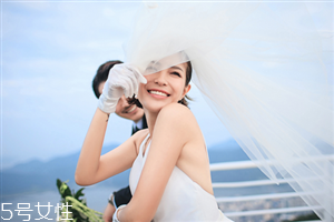 新娘發型圖片2018款教程 結婚的時候給化妝師看