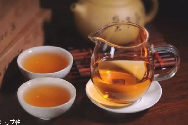 喝黑茶的好處和壞處 關(guān)于黑茶的認(rèn)識(shí)誤區(qū)