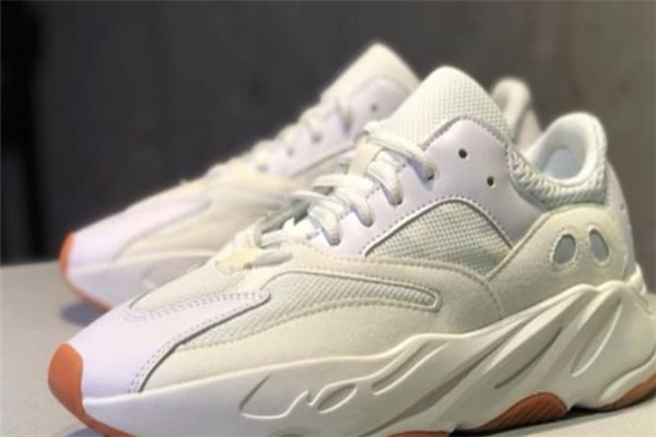 yeezy 700 salt海鹽貨量 入手有難度