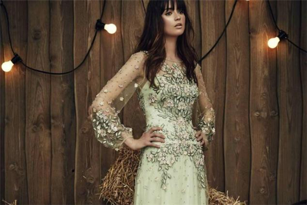 jenny packham是什么檔次 奢華婚紗定制