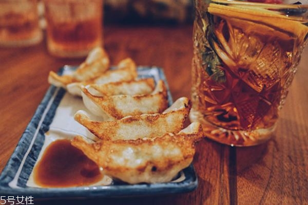 怎樣調餃子餡好吃 餃子餡的做法大全