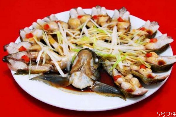 鰱魚有什么營養價值呢 吃鰱魚有什么好處呢