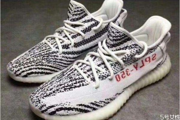 椰子鞋偏大還是偏小 yeezy是耐克還是阿迪