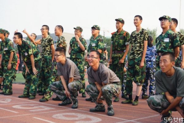 蛙跳有什么好處 蛙跳有什么動作要領