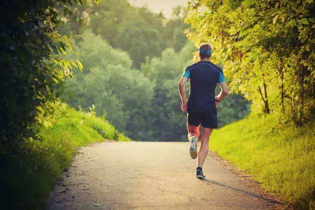 運動調理腸胃要注意什么 運動養生有什么好處