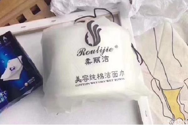 洗臉巾干用還是濕用 洗臉巾要不要一天一換