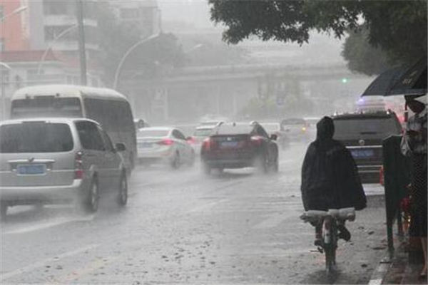 河北停止一切線下教學 暴雨紅色預警要停課嗎