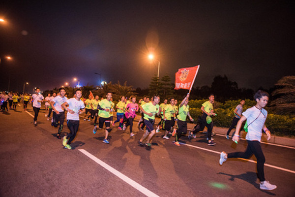 夜跑什么時(shí)間合適 夜跑跑多長(zhǎng)時(shí)間最佳