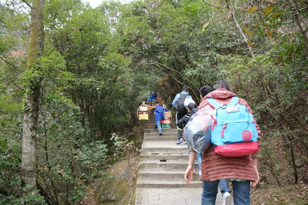 爬山是有氧運動嗎 爬山有什么好處