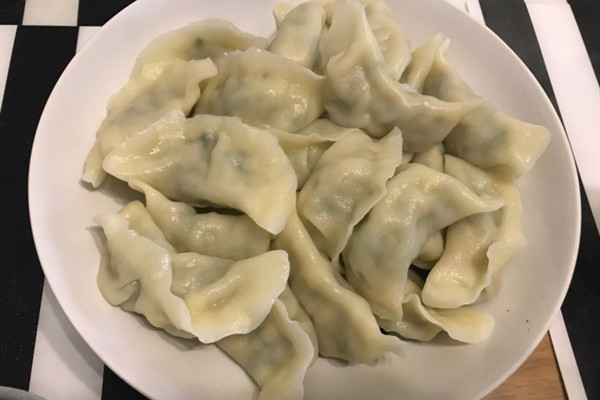 元旦吃餃子還是湯圓 元旦吃什么傳統食物